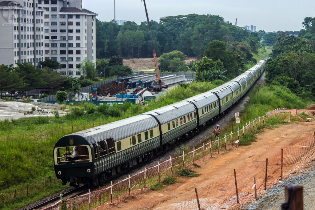Eastern and Oriental Express luxury trains in asia