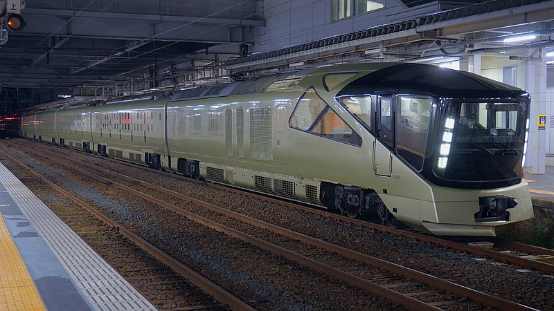 Train Suite Shiki-Shima luxury trains in Asia