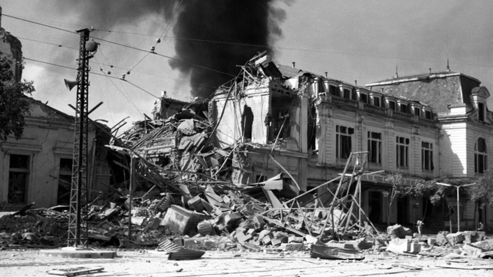 Hanoi Station in Vietnam War
