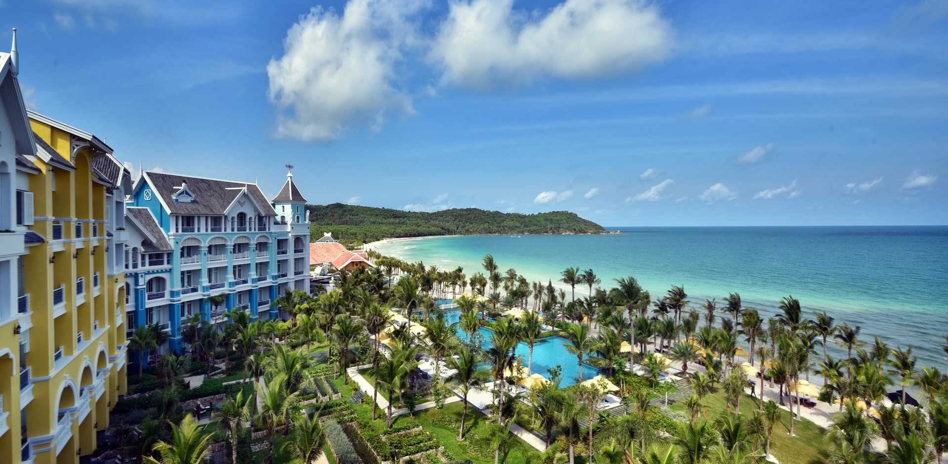 JW-Marriott-Phu-Quoc-Emerald-Bay-Resort-Spa.