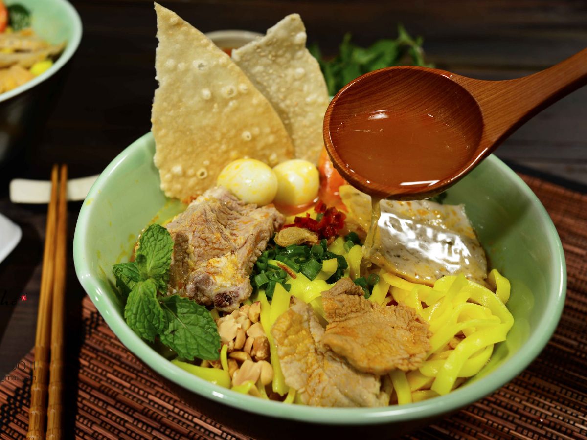 Mi Quang