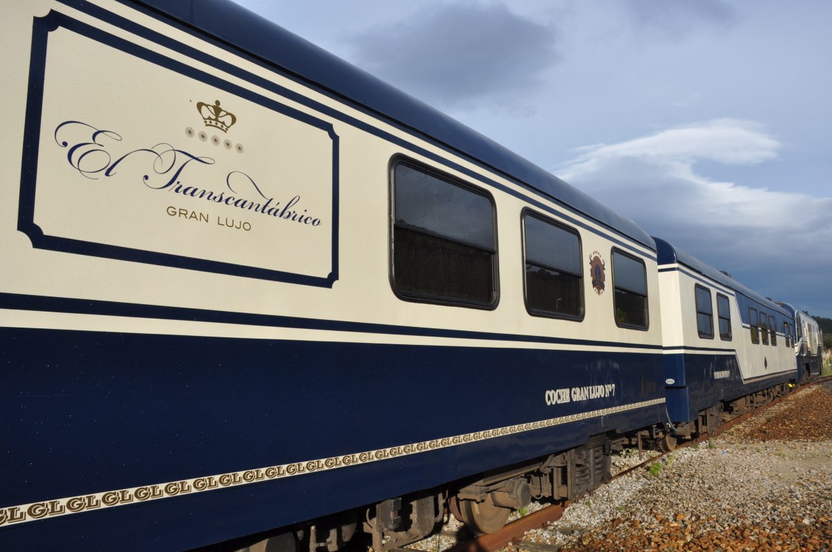  el-transcantabrico-gran-lujo-spanish-luxury-train